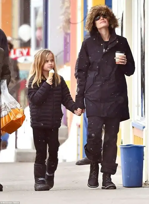 Ice day out: The pair were seen stopping at the Rocky Mountain Chocolate Factory for a hot chocolate and an ice-cream to take away