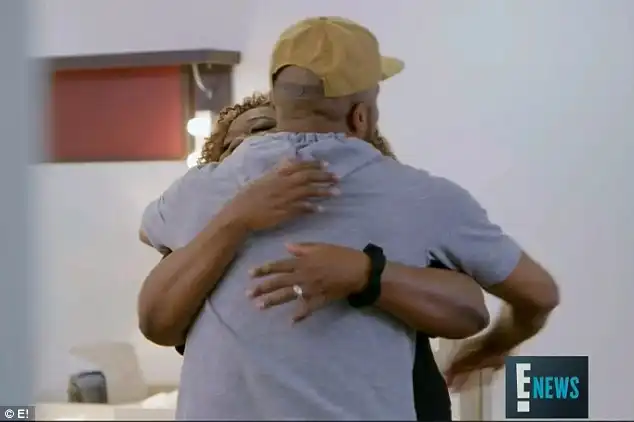 Big hug: Mary Ann and Anthony hugged it out after he apologized