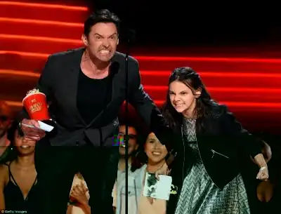 X-Men: The two rocked their best mutant moves after picking up their award