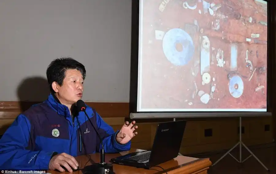 Li Cunxin, a researcher with the Chinese Society of Social Sciences, introduced the discoveries from the No. 5 tomb of the Marquis of Haihun site in chang, east China's Jiangxi Province, on January 26, 2018