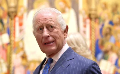 LONDON, ENGLAND - MAY 06: King Charles III and Queen Camilla take a tour during a visit to The National Gallery on May 06, 2025 in London, England. To mark the second anniversary of their Coronation, The King and Queen will unveil their official Coronation State Portraits by Peter Kuhfeld and Paul S. Benney, now part of The Royal Collection. The portraits will be revealed in the Central Hall, followed by the reopening of the refurbished Sainsbury Wing. Their Majesties will then tour the space and meet participants in the gallery's outreach education programme. (Photo by Chris Jackson/Getty Images)