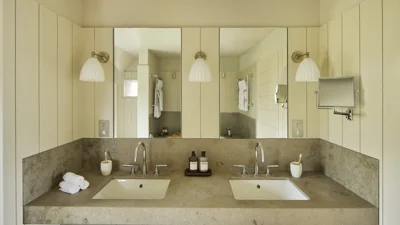 *UNDER STRICT EMBARGO, FIRST DIGITAL USE 08:00 (BST) Friday April 11 2025, FIRST PRINT USE Saturday April 12 2025* Bathroom inside Omaze Million Pound House Draw on the shores of Loch Rannoch in Perthshire. Release date April 10 2025. A gran has won a ?4m mansion in the Scottish Highlands and will celebrate - by watching Braveheart. Patricia Moule, 81, has scooped the Omaze Million Pound House Draw - a four bedroom property on the shores of Loch Rannoch in Perthshire. Widow Patricia from Southampton once shed five stone so she could give her husband of over 55 years David one of her kidneys for a lifesaving operation. The operation was a success, however, sadly David passed away from prostate cancer in 2019. Patricia says her late husband will be ?smiling down on the family? after she scooped the house along with ?250,000 in cash - for just ?25.
